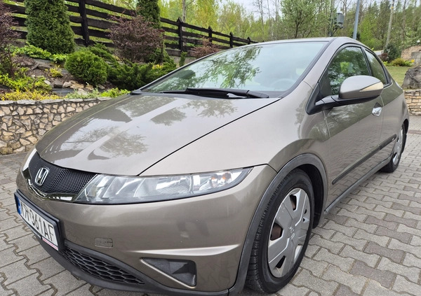 Honda Civic cena 10600 przebieg: 402000, rok produkcji 2006 z Kraków małe 379